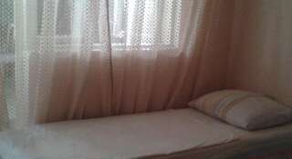 Гостиница Guest House Beregovoy Алушта Бюджетный двухместный номер с 2 отдельными кроватями-5